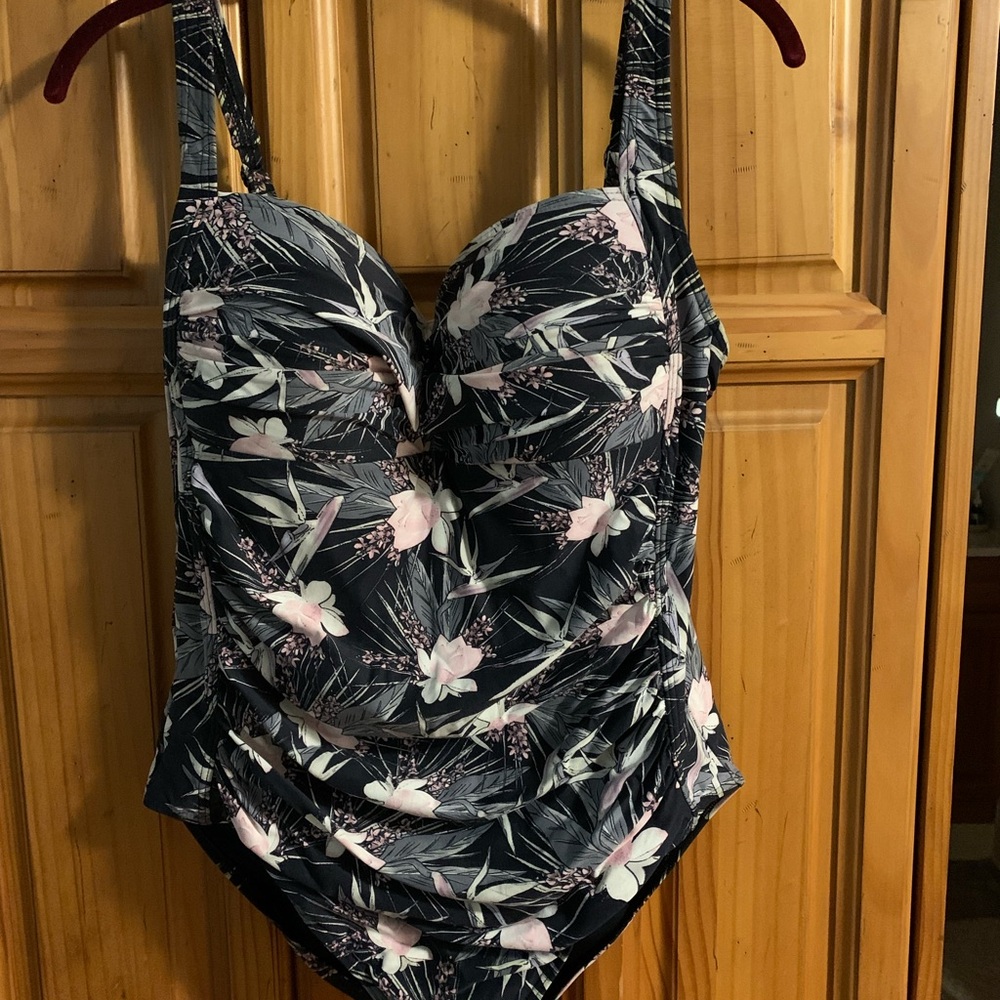 Bondi Nip Tuck Swimsuit, Pink/black/grey Classic retro style, size 16 XL